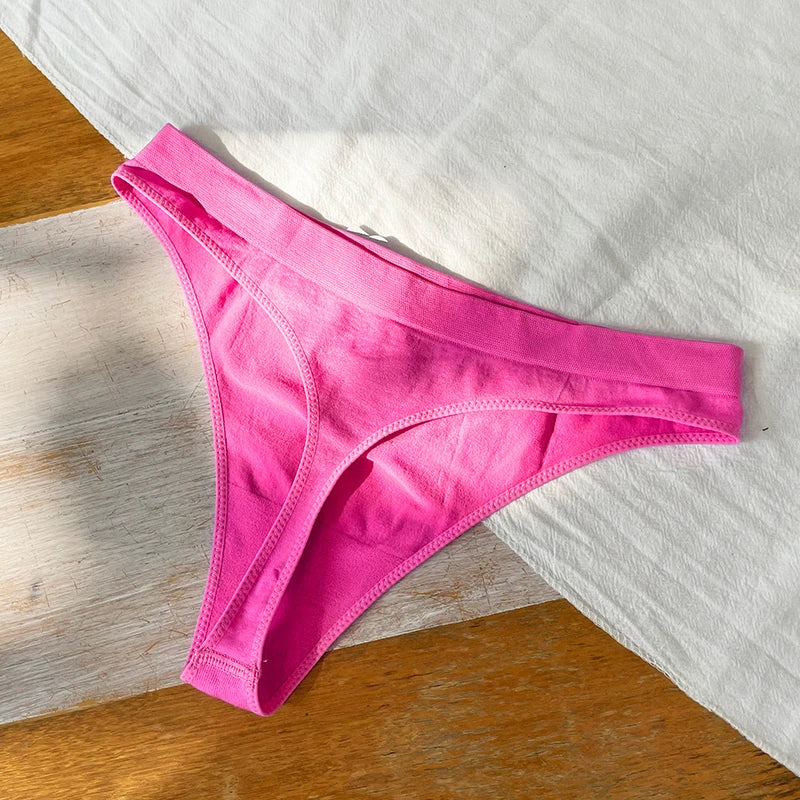 Low Waist Sexy Thong Women Panties G String Seamless Panties Underwear Sports Candy Color Yoga Girls Briefs Femlae Lingerie