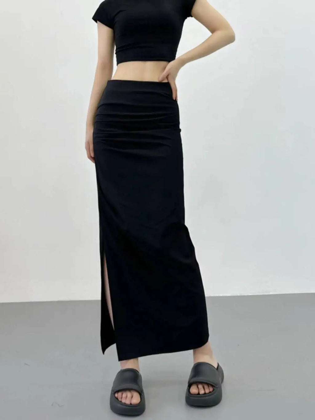 2026 New Pleated Side High Slit Half Length Skirt Women's Summer Spicy Girl Pure Desire Slim Wrap Hip Solid A-line Skirt 7MHN
