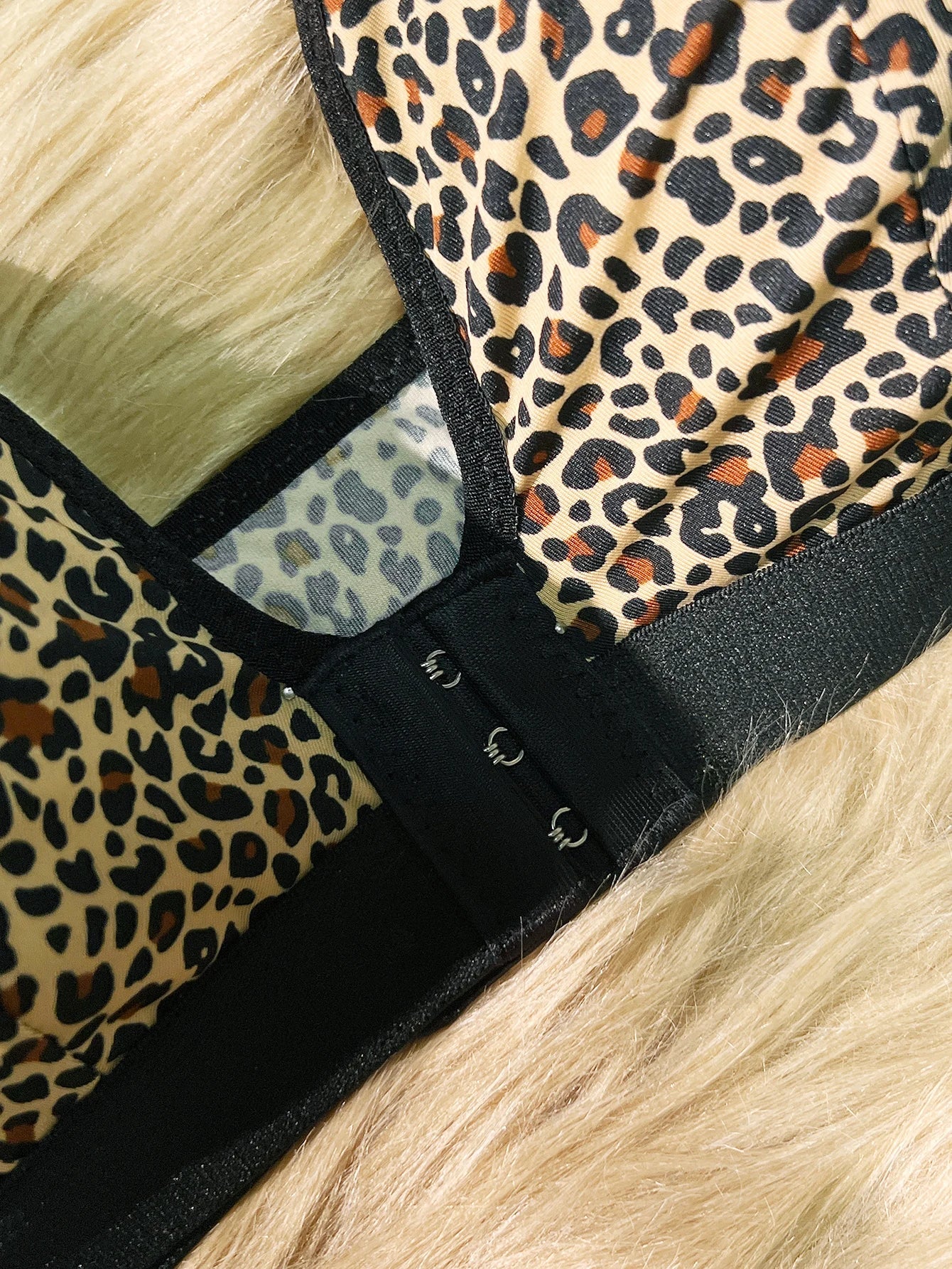 S-Xl Size Hot Women's Sexy Bras Plunge Leopard Push-Up Bra Comfortable Women's Wireless Bra Unlined Lingerie