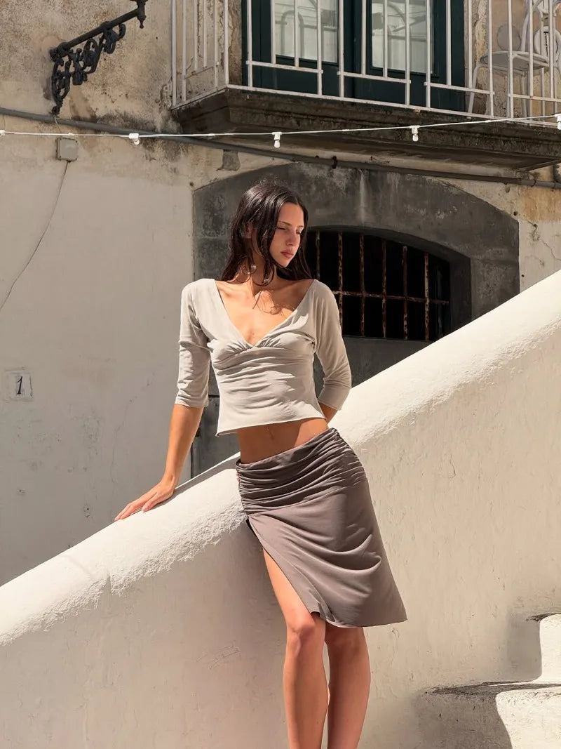 Trendix V Neck Slim Long Sleeve Tops Women 2026 Spring Casual Vintage Bodycon Pullover Top Party Retro Office Basic Backless Top
