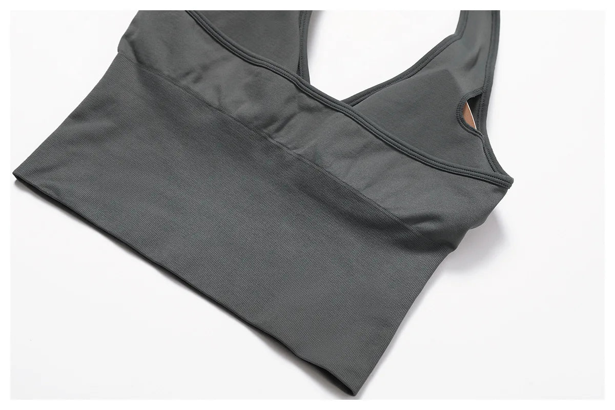 Seamless High Stretch Sports Bra Women Halter Yoga Bra Padded Backless Sports Bras Gym Crop Top Push Up Workout Yoga Tops Woman