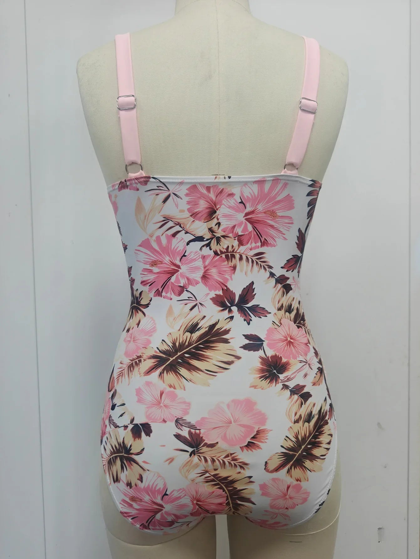 sexy Pink Floral Print Patchwork Swimwear Women 2026 V Neck Cross Tummy Control One Piece Swimsuit Beach Bathing Suit Swimwear