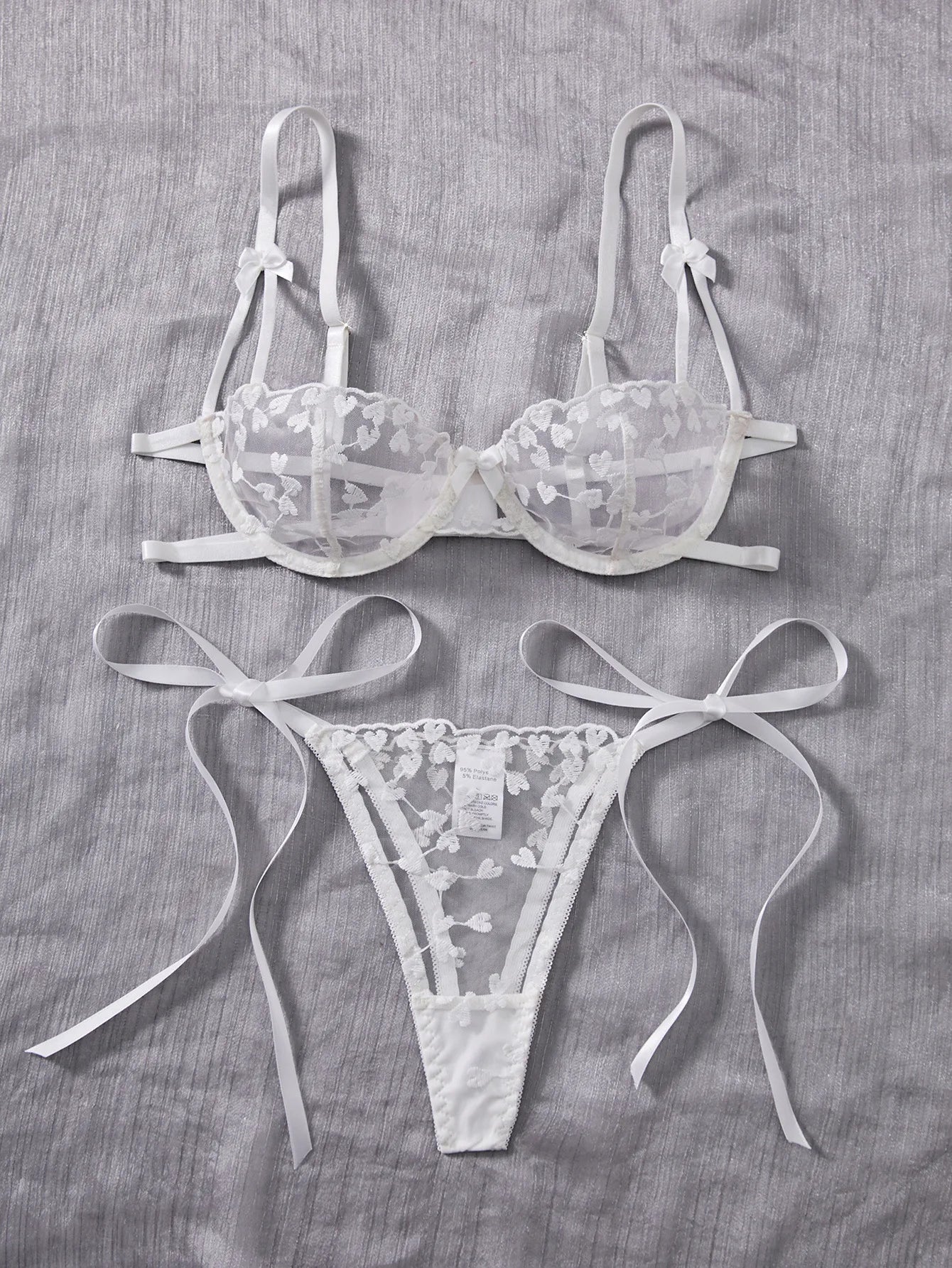 French Lace Heart Bra Set Girls Sexy Women Bralette Adjustable Transparent Embroidery Underwear Thong Bras Lingerie Panties Sets