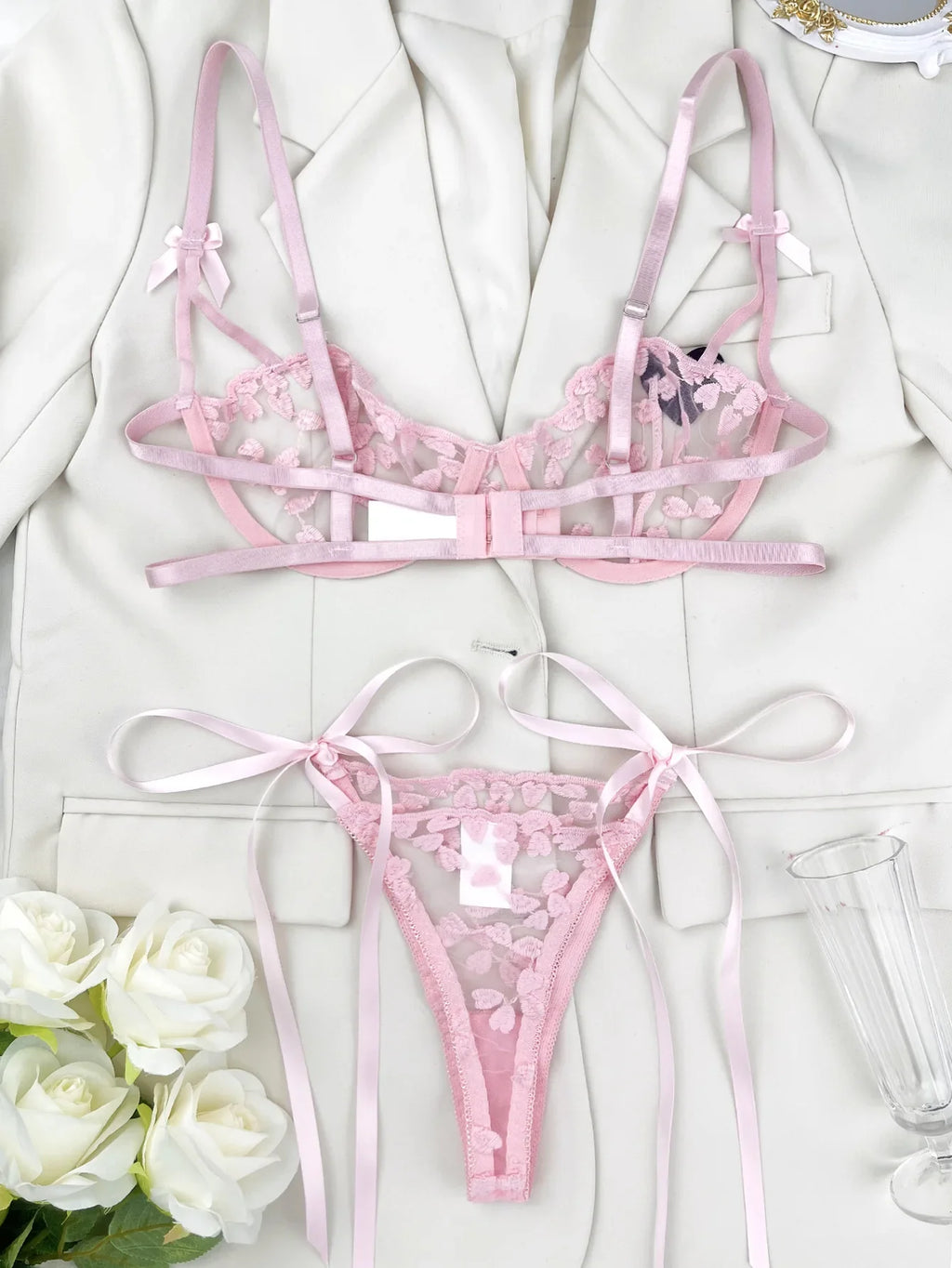 French Lace Heart Bra Set Girls Sexy Women Bralette Adjustable Transparent Embroidery Underwear Thong Bras Lingerie Panties Sets