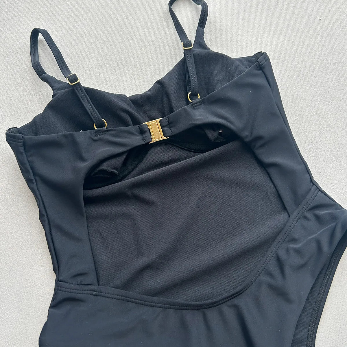Vintage Black White Swimwear Women 2026 Sexy Push Up Underwire Slim Tummy Control One Piece Swimsuit Beach Bathing Suit Monokini