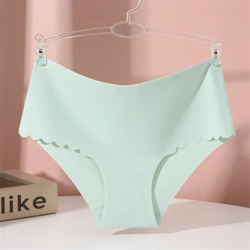 Seamless Women Briefs S-XXL Wave Edge V-shaped Underwear Panties Ice Silk Underwear For Women Low Waist Briefs One Piece Panty