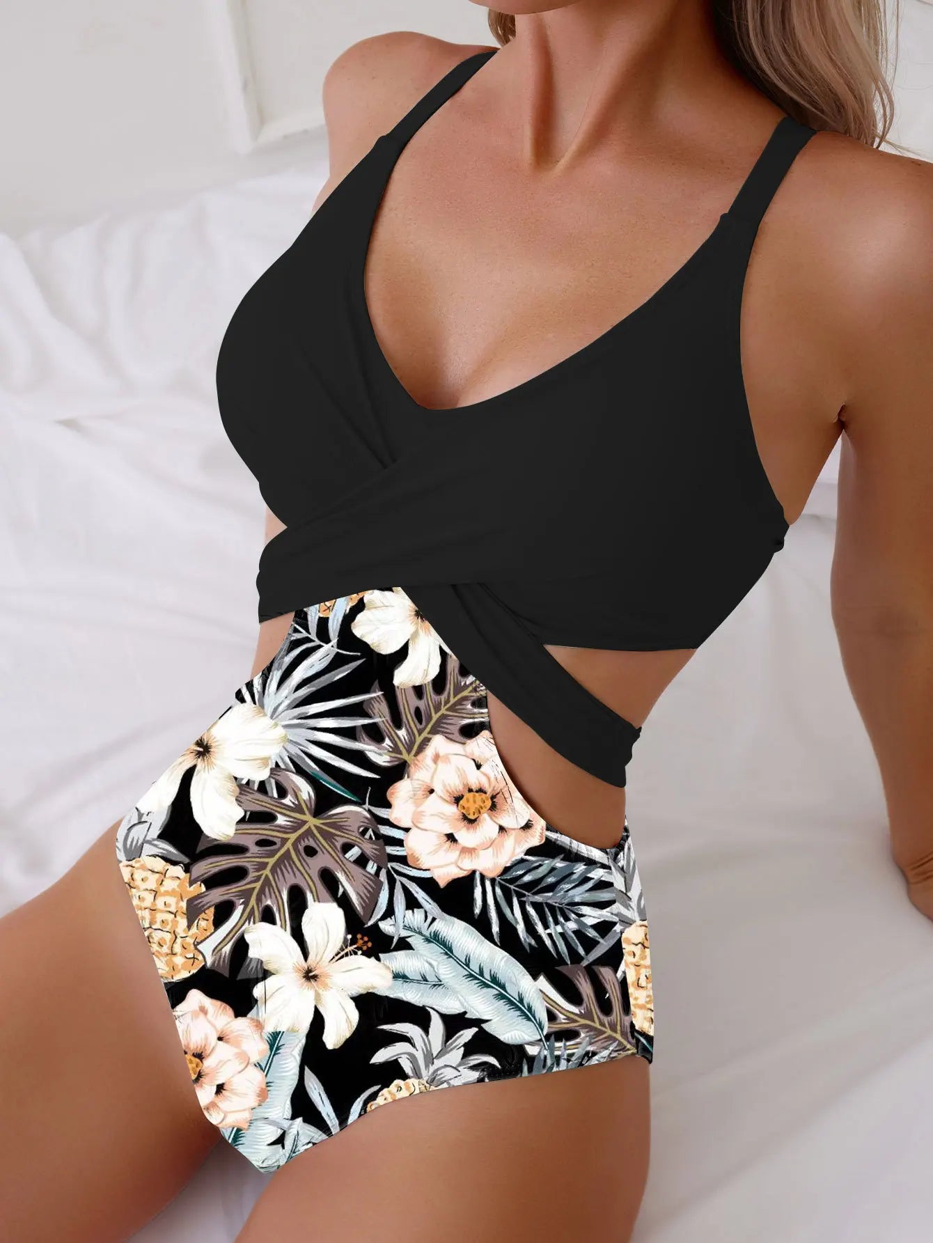 One Piece Swimsuit Women Vintage Green Floral Print Hollow Out Backless High Waist Bikini 2025 Bathing Suit Bandage Swimwear