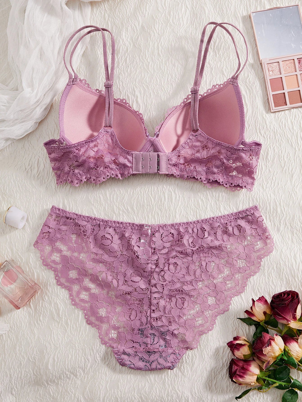 6-Piece Set Women's Bra and Panties Set Sexy Patterned Lace Patchwork No Lining Comfortable Fitting Women's Push-Up Bra Women's Underwear Set