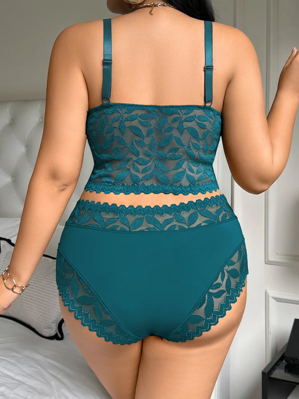 Plus Size Lace Women's Sexy Lingerie Set Soft Wireless Unlined Bra Mesh Spliced Breathable Panties Floral Lace Bra Set