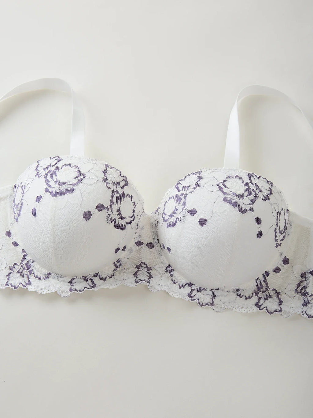 Plus Size Lace Women's Bra BCD Thin Cup Floral Embroidered Push up Bra Side Support Comfortable Underwire Lingerie Bra Women