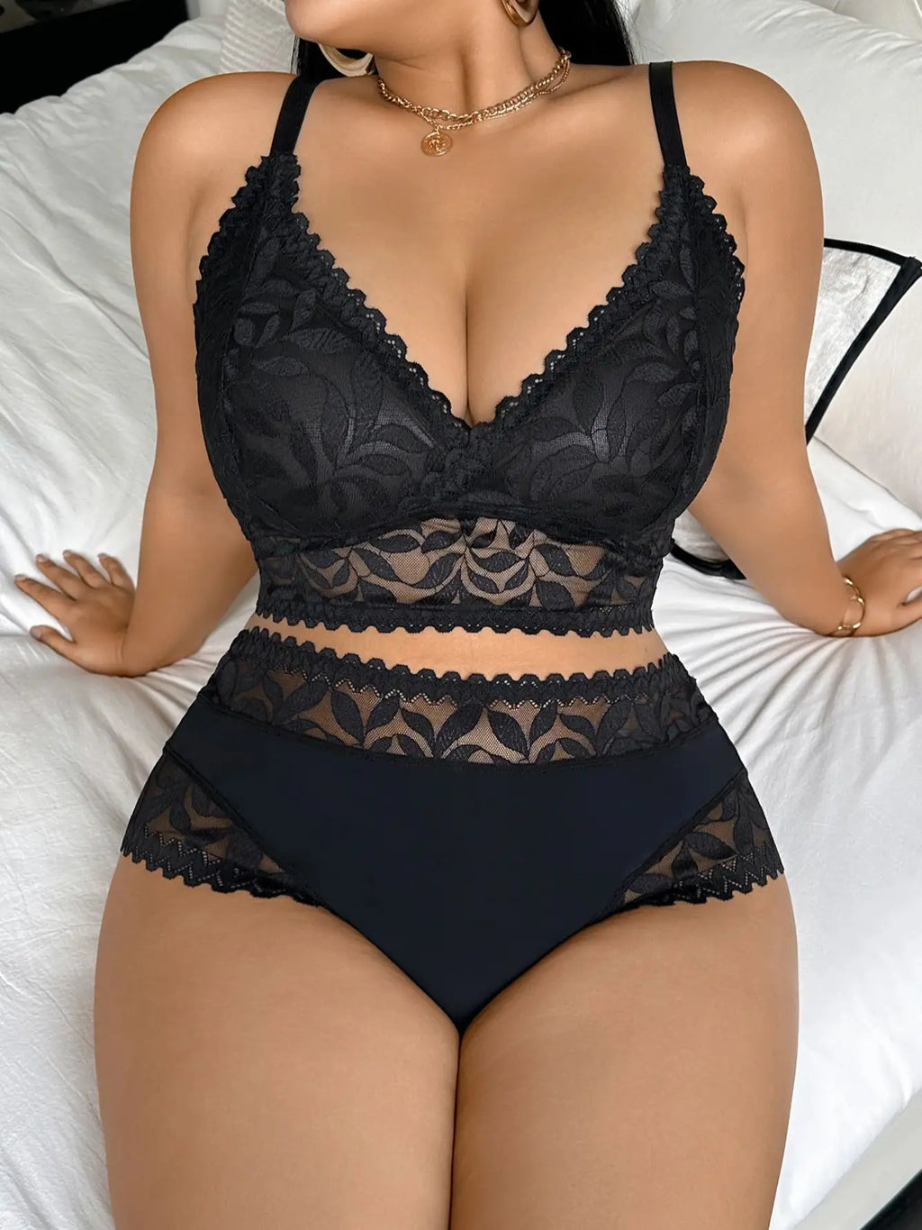 Plus Size Lace Women's Sexy Lingerie Set Soft Wireless Unlined Bra Mesh Spliced Breathable Panties Floral Lace Bra Set