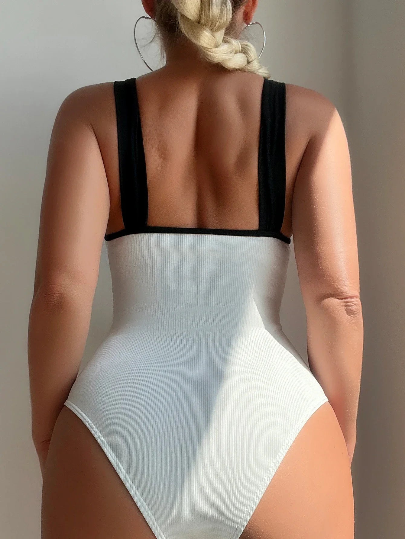 New White Black Patchwork Swimwear Women Halter Metal Ring Linked Hollow Out Slim Tummy Control One Piece Swimsuit Monokini 2025