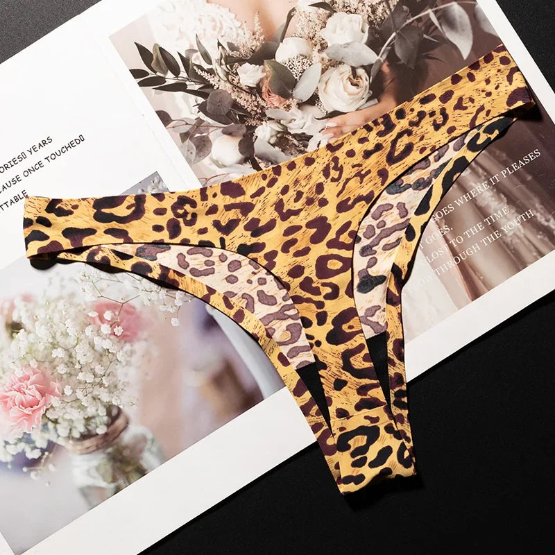 Ice Silk Leopard Women Panties Sexy G String Thong Seamless Underwear T Back Candy Color Girls Briefs Underpants Plus Size M-XXL