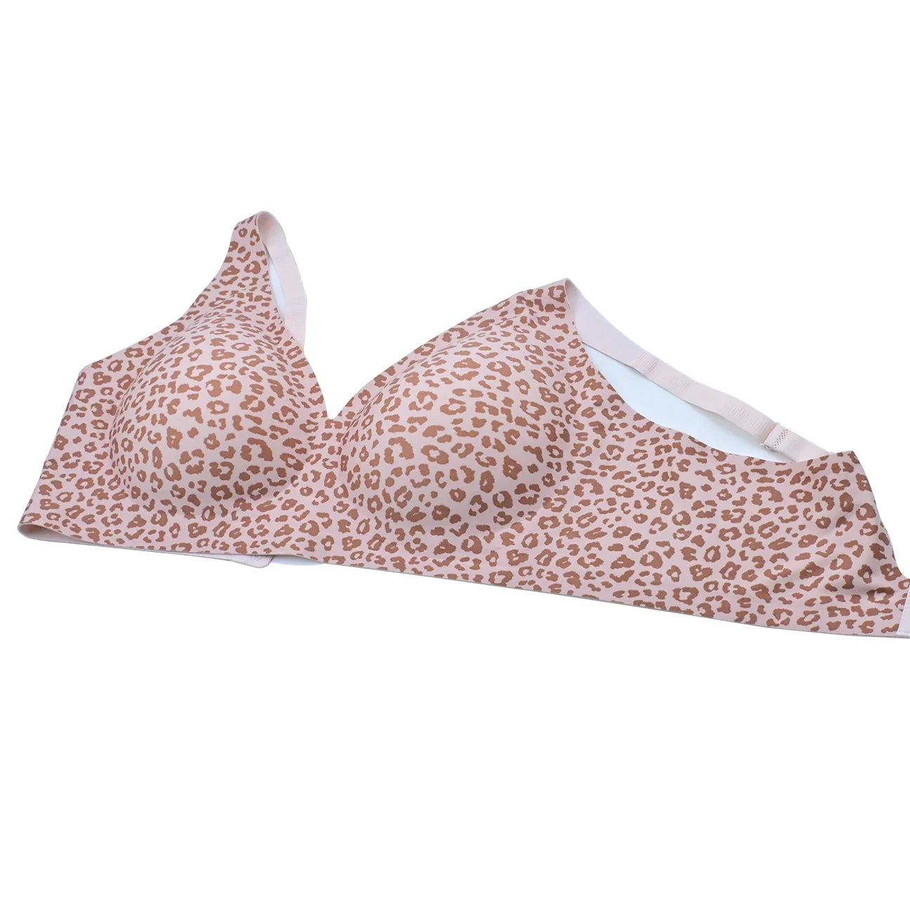 Pink Heart Seamless Wire-Free Comfortable Full-Cup Bra with Thin Molded Cups for Breathability and Support Beautiful Push Up Bra