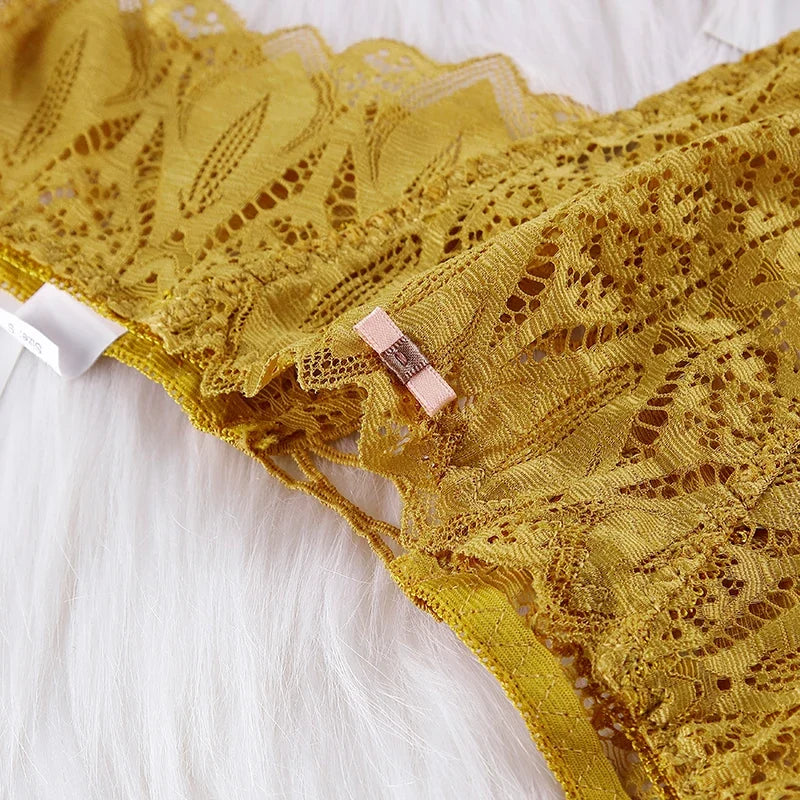 Hollow Out Lace Sexy Girls G String Panties Women Briefs Transparent Thong Thin Underwear Female Low Waist Lingerie Size S-XL