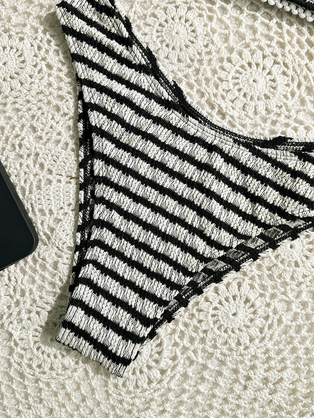 Sexy Black Striped Bikinis 2025 Women Halter Pleate Push Up Micro Swimsuit Brazilian Beach Bathing Suit Holiday Thong Swimwear
