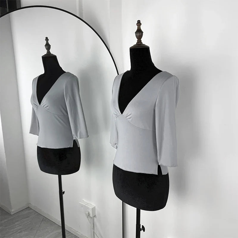 Trendix V Neck Slim Long Sleeve Tops Women 2026 Spring Casual Vintage Bodycon Pullover Top Party Retro Office Basic Backless Top