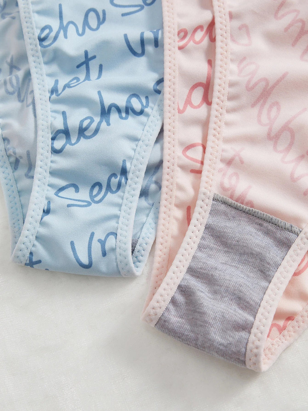 3-Pack of Women's Panties Sexy Letter Print Contrasting Color Elastic Thin Strap Women's Underwear Stylish Triangle Panties