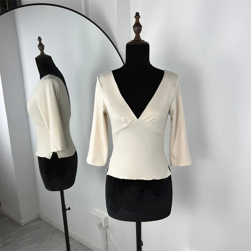 Trendix V Neck Slim Long Sleeve Tops Women 2026 Spring Casual Vintage Bodycon Pullover Top Party Retro Office Basic Backless Top