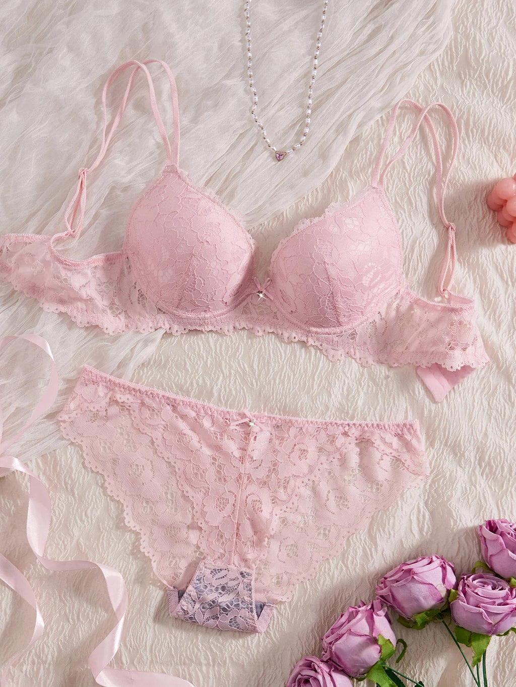 6-Piece Set Women's Bra and Panties Set Sexy Patterned Lace Patchwork No Lining Comfortable Fitting Women's Push-Up Bra Women's Underwear Set
