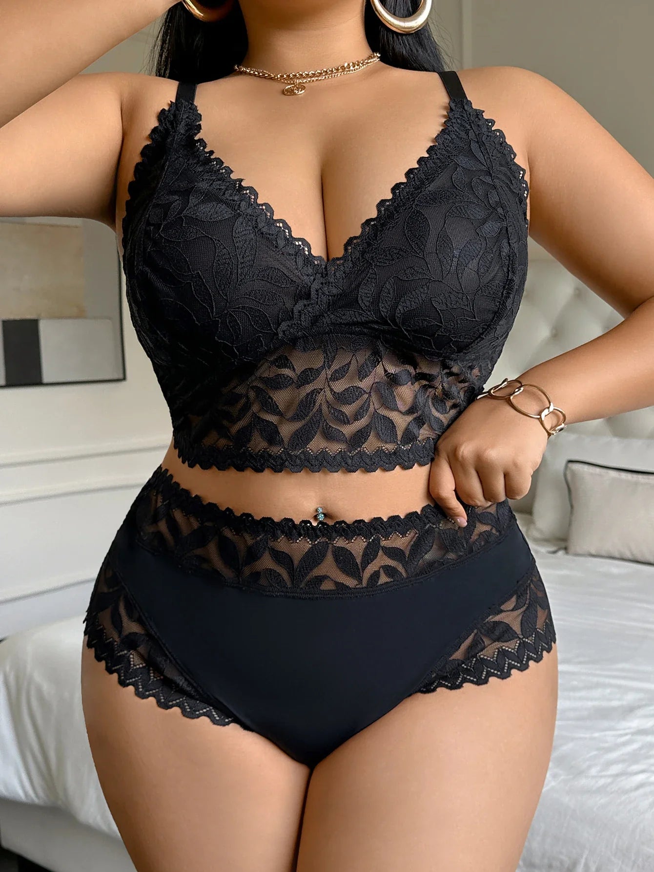 Sexy Plus Size Women's Underwear Set Floral Lace Unlined Wireless Bra Breathable Mesh Underwear Sexy Lingerie Set