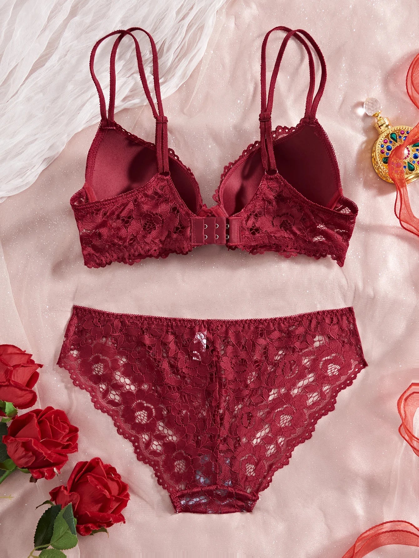 6-Piece Set Women's Bra and Panties Set Sexy Patterned Lace Patchwork No Lining Comfortable Fitting Women's Push-Up Bra Women's Underwear Set