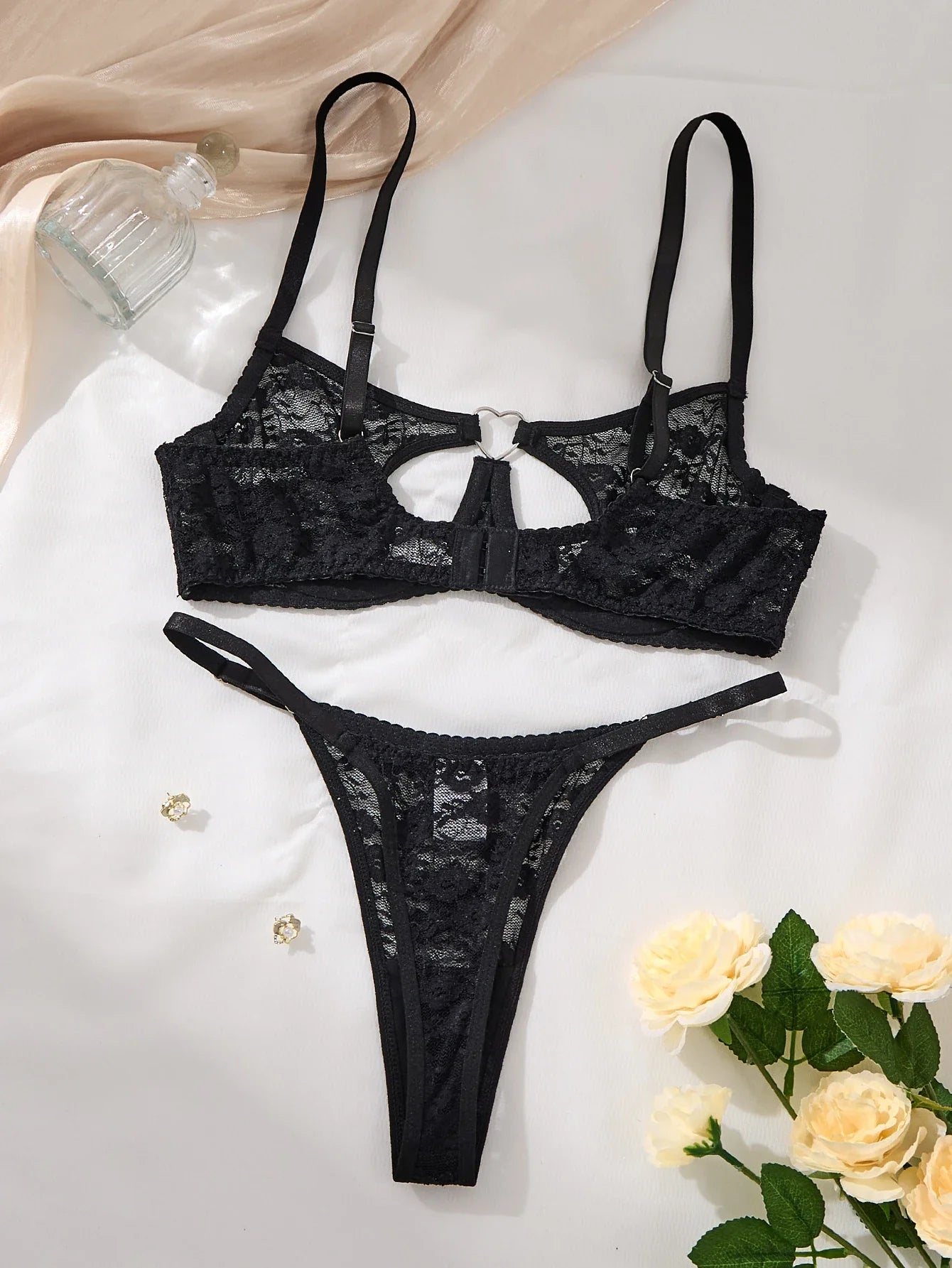 Elegant Design Bra And Panties Set with Unique Heart Buckle Comfortable Fashion Underwear Suitable for All Occasions