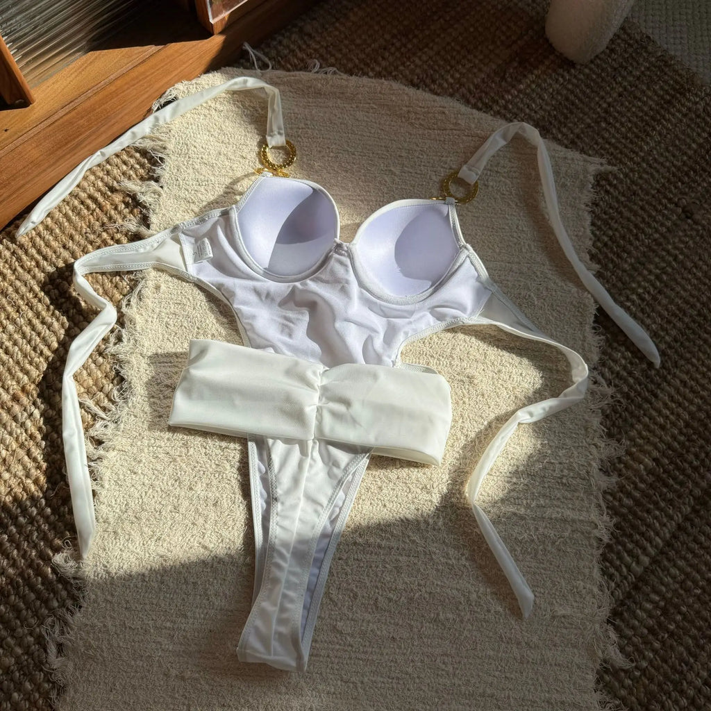 Luxury Diamond Belt One Piece Swimsuit 2025 Women Sexy Halter Rhinestone Push Up Padded Backless Beach Bathing Suit Swimwear