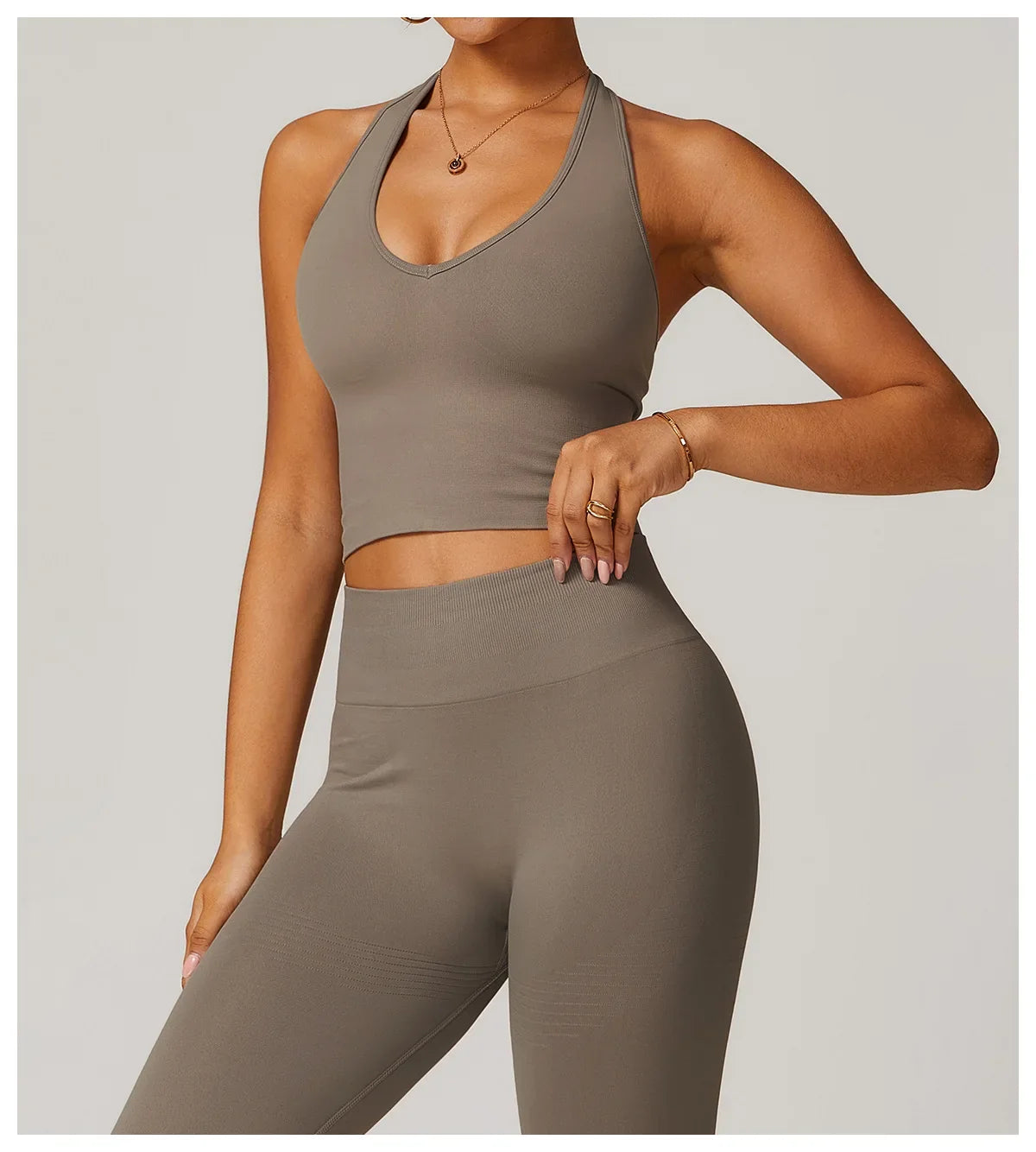 Seamless High Stretch Sports Bra Women Halter Yoga Bra Padded Backless Sports Bras Gym Crop Top Push Up Workout Yoga Tops Woman