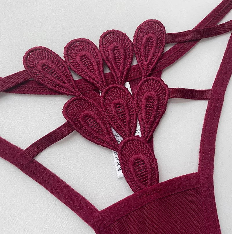 Sexy Thong Lace Panties Women Briefs Girls G String Hollow Out Transparent Underwear Female Thin Low Waist Lingerie Size S-XL
