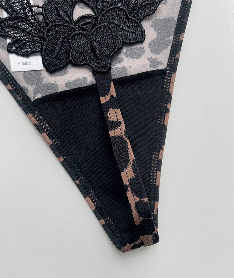 Floral Embroidery Sexy G String Underwear Women Panties T-Back Briefs Female Lingerie Erotic Girls Thongs Bikini Size S-XXL