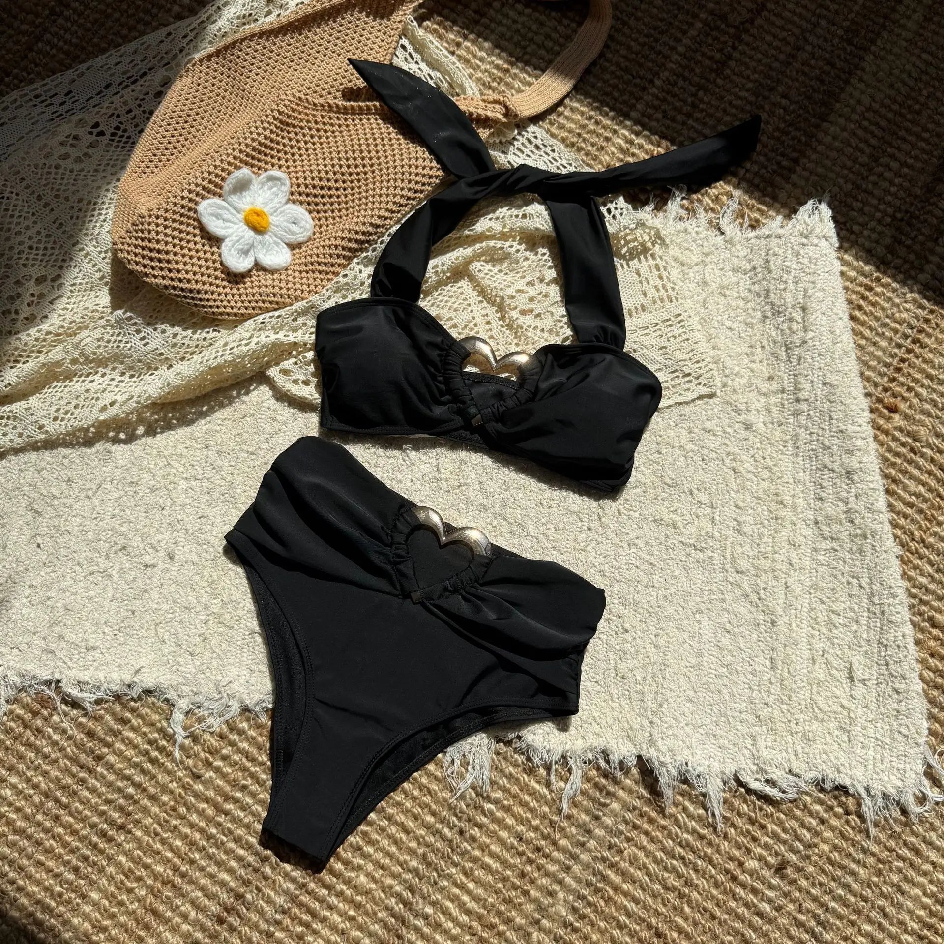 Vintage Black White Bikini Set 2025 Women Metal Heart Ornament Push Up Pleate High Wist Swimsuit Bathing Suit Holiday Swimwear