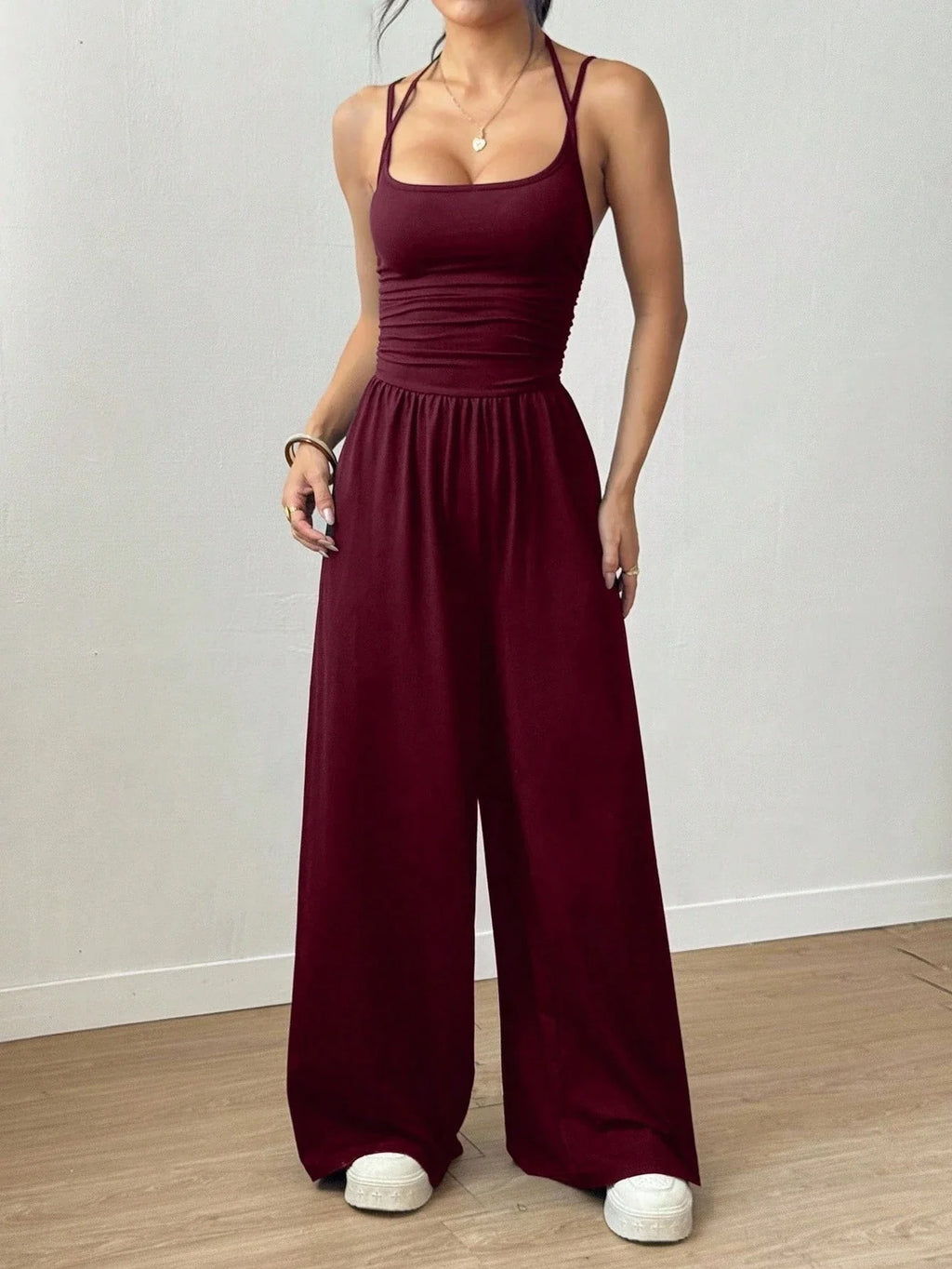 Women's Casual Solid Color Pleating Loose Straight Jumpsuit A-line Backless Halter Neck Slim Cami Jumpsuit Streetwear 2025