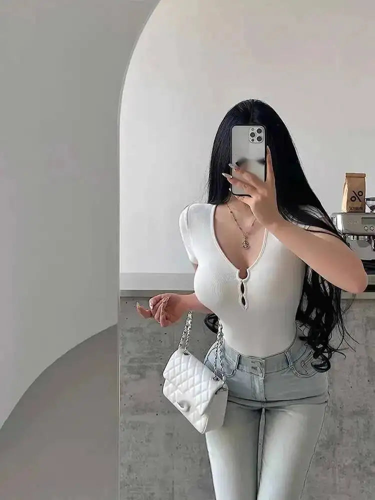 Hot Girl Sexy Hollow V-neck Tight Look Slimming Chest Cushion Short Sleeve Jumpsuit T-shirt Top Body Suits Fashion Women 256M