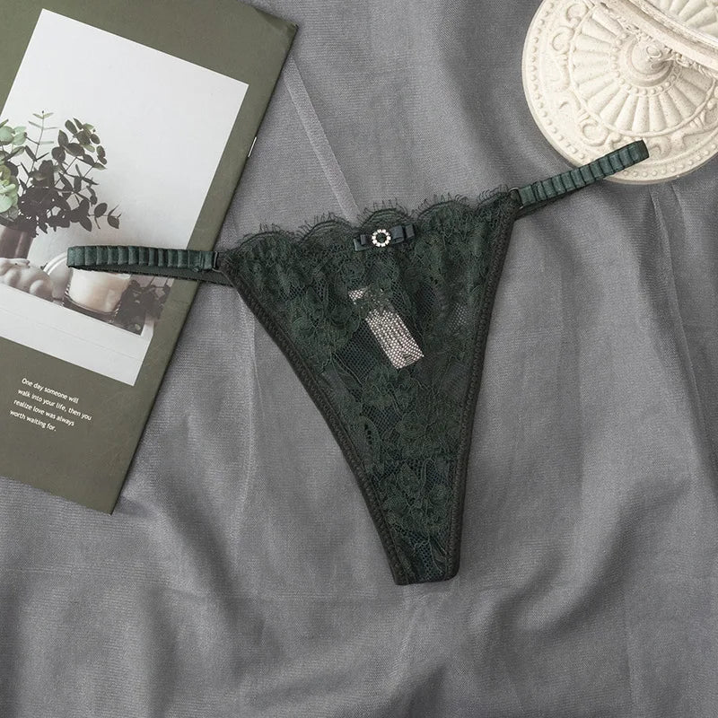 2026New Women's Sexy Lace Panties Smooth Low-Waisted Sexy Women Thong, Fashion, Breathable, With Rhinestones Panties Underwear