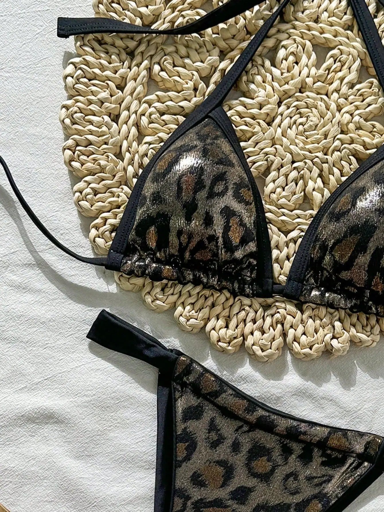 Sexy Brozing Black Leopard Print Bikini Women Halter Push Up Bra Pleate Thong Swimsuit 2026 Beach Bathing Suit Holiday Swimwear
