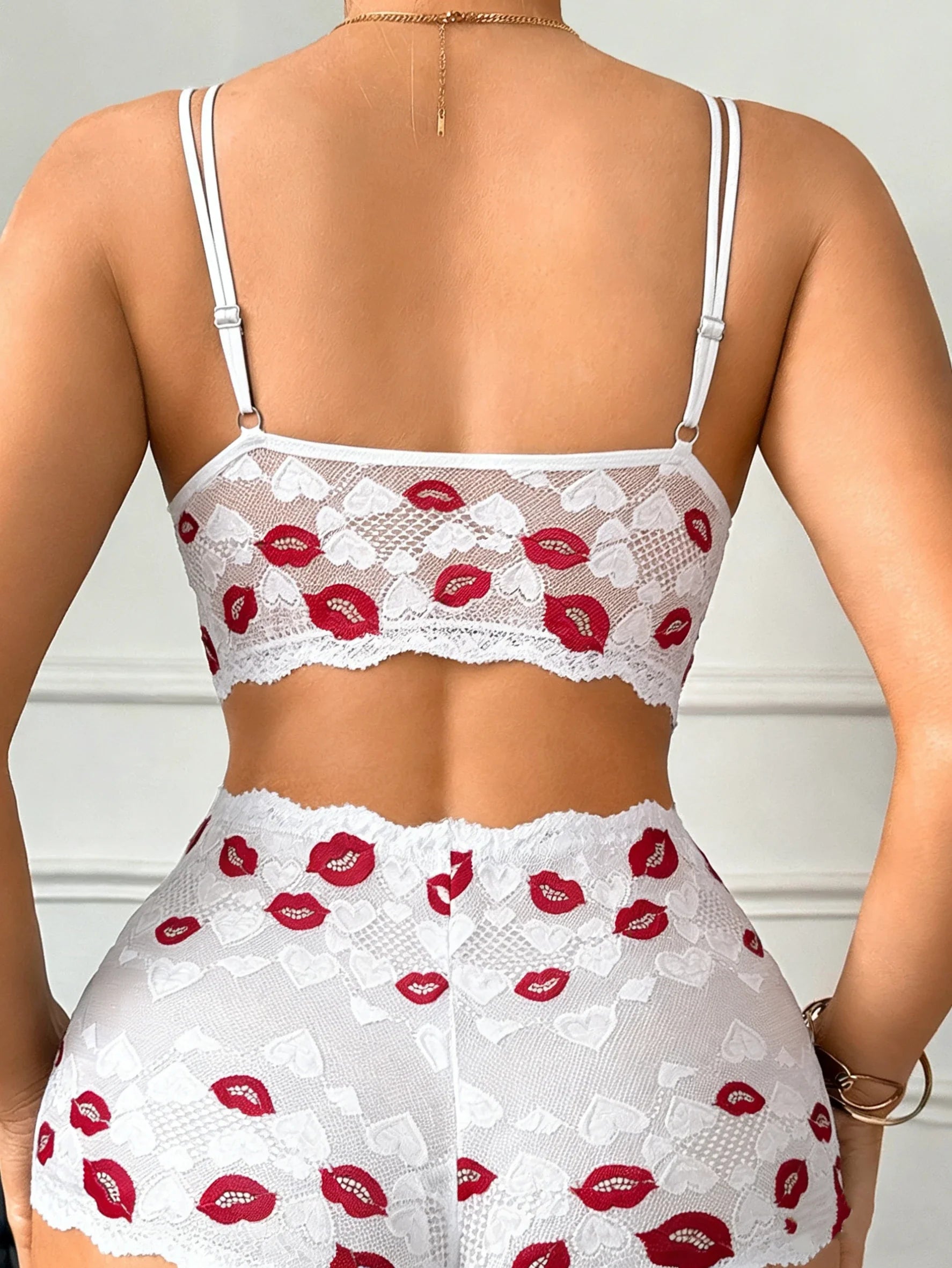 Sexy Lip Print Women's Underwear Set Hollow-Out Lace Unlined Bra Sexy Lingerie Set Thin Cup Wireless Sexy Bras and Sheer Panties