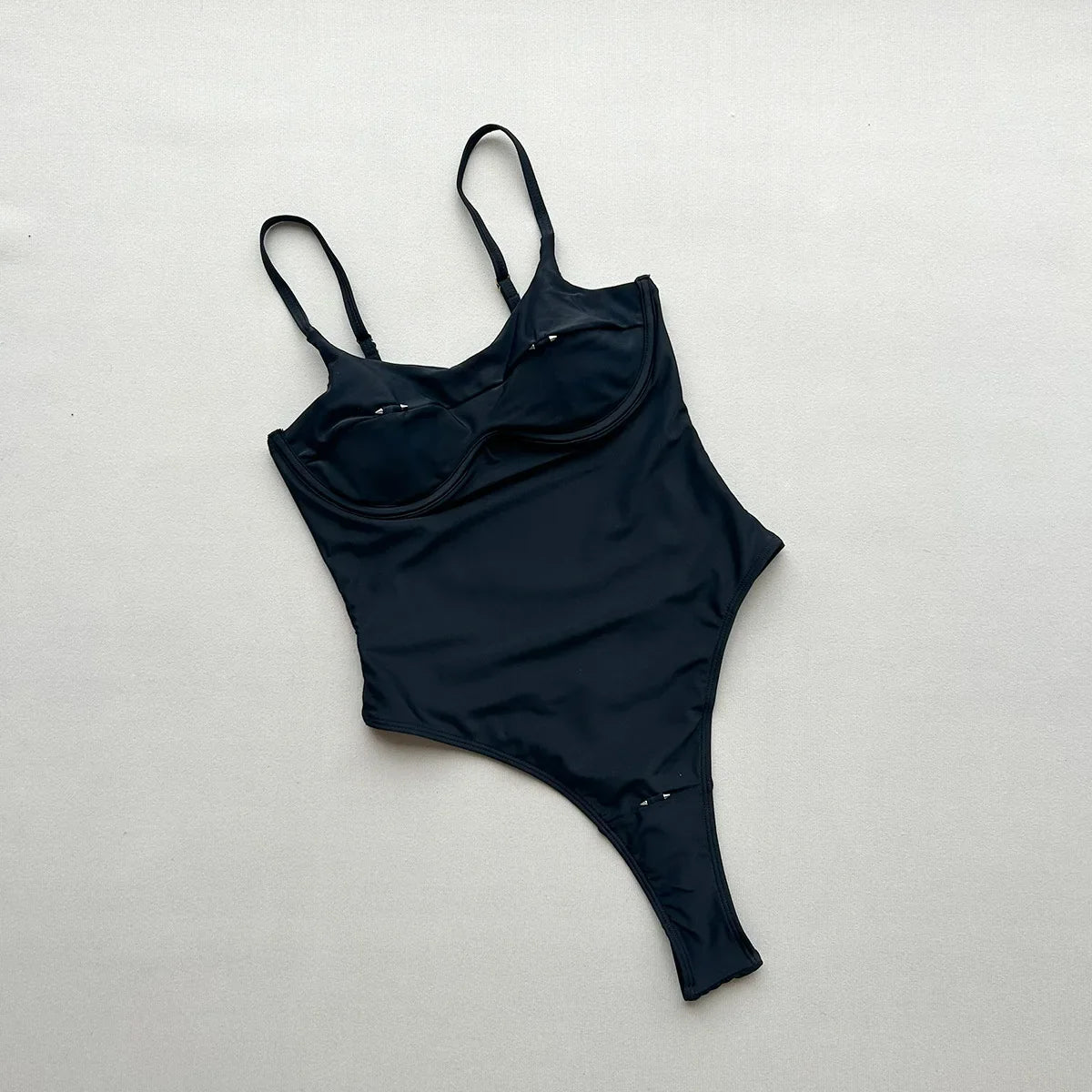 Vintage Black White Swimwear Women 2026 Sexy Push Up Underwire Slim Tummy Control One Piece Swimsuit Beach Bathing Suit Monokini