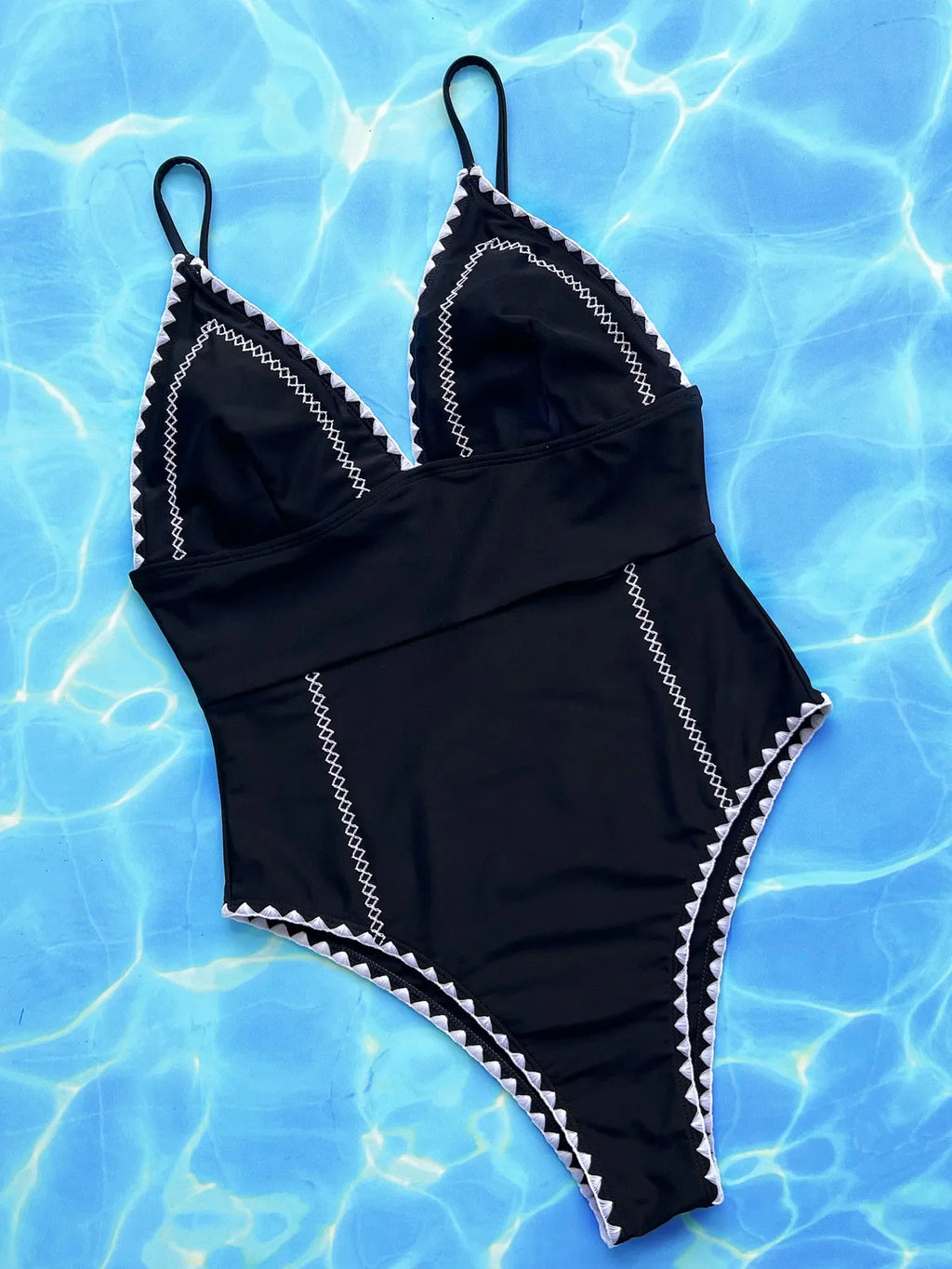 Black Knite One Piece Swimwear with Chest 2026 Women Patchwork V Neck Push Up Tummy Control Swimwear Beach Bathing Suit Monokini