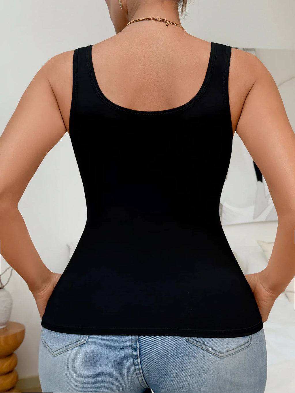 Women Sleeveless Tank Top Solid Basic Underwear Padded Camisole Breathable Casual Fitness Sports Tank Female Lingerie