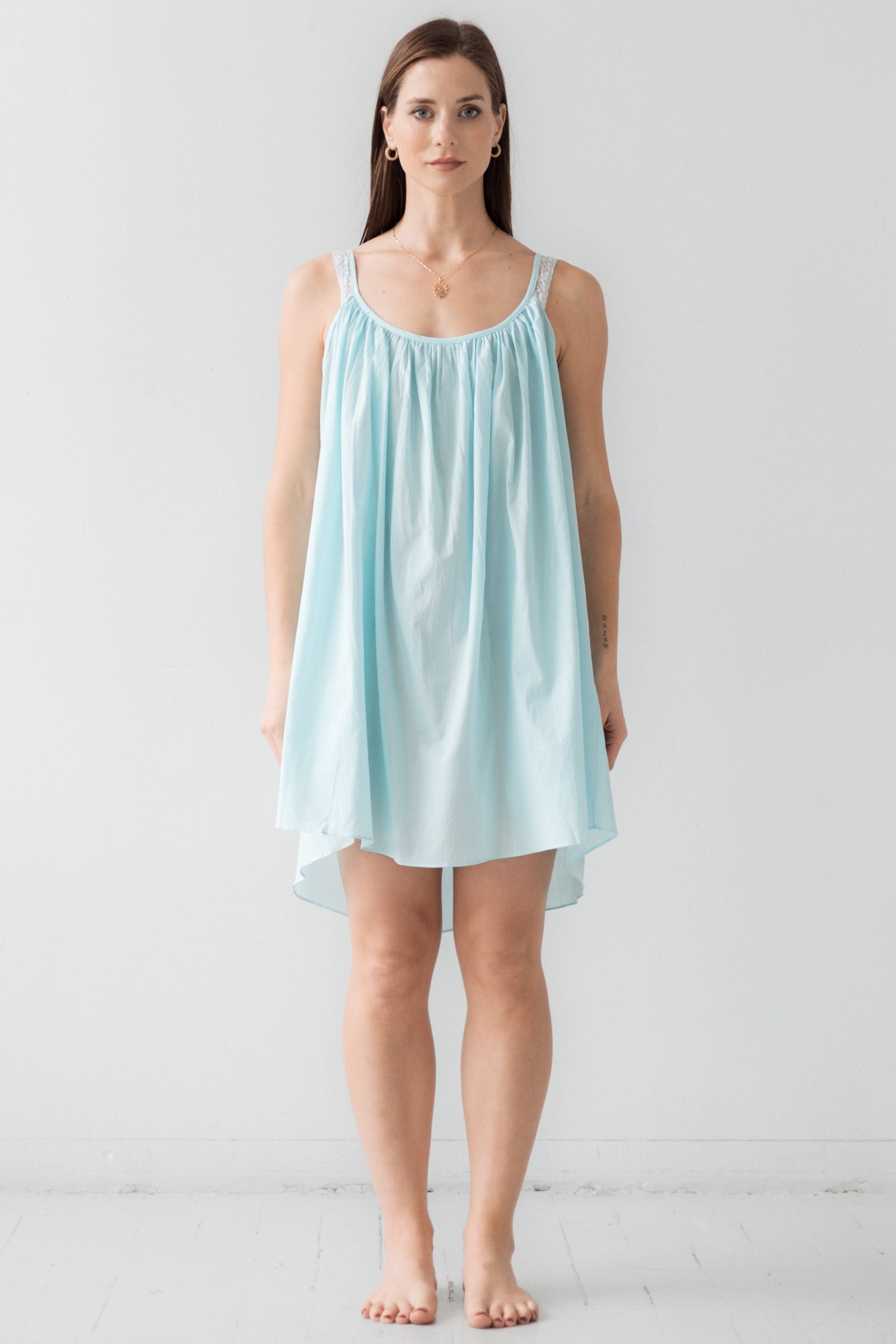 Suzannita Sleeveless Gown