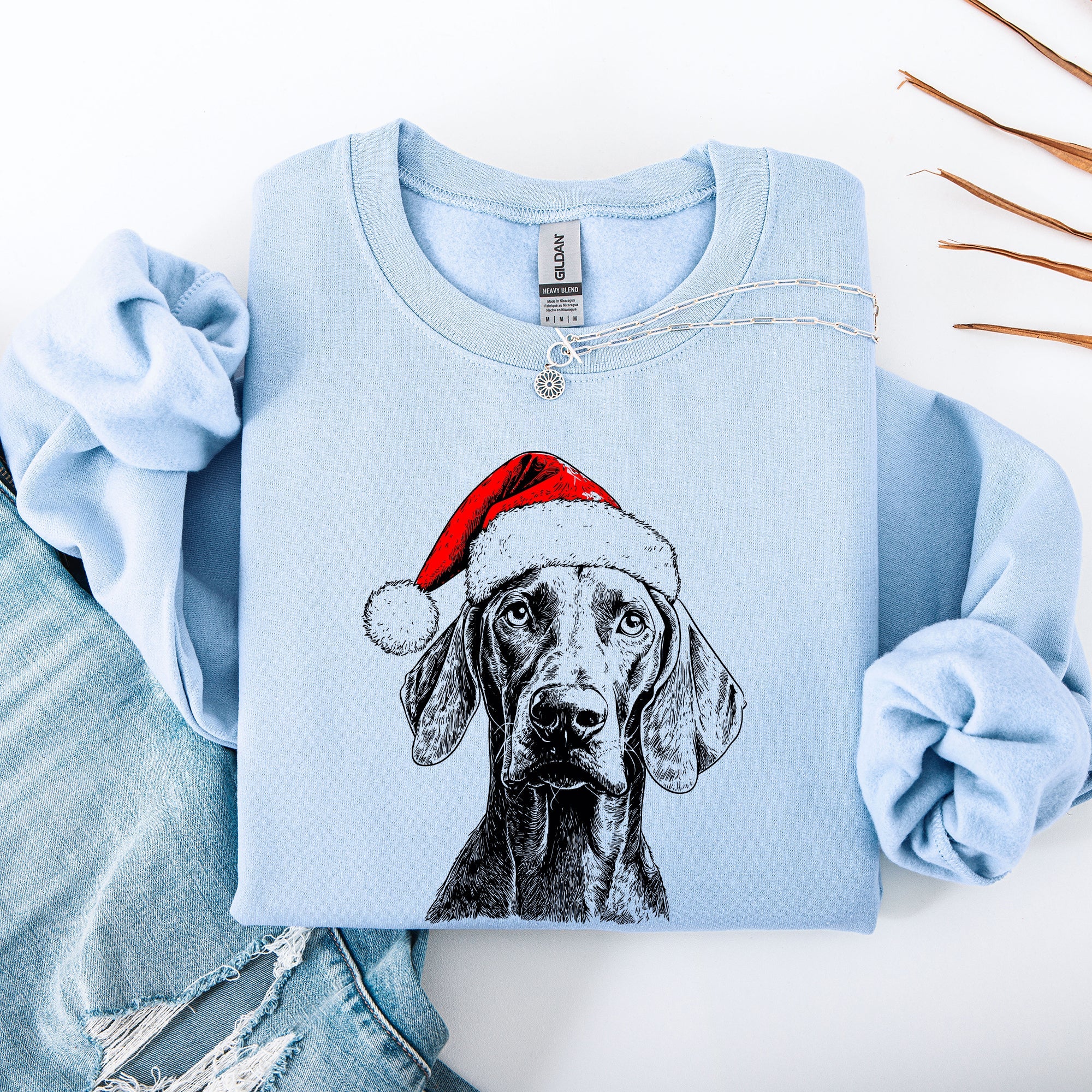 Weimaraner Santa Christmas Dog Lover Festive Portrait With Santa Hat And Holiday Cheer For Pet Parents Sweatshirt