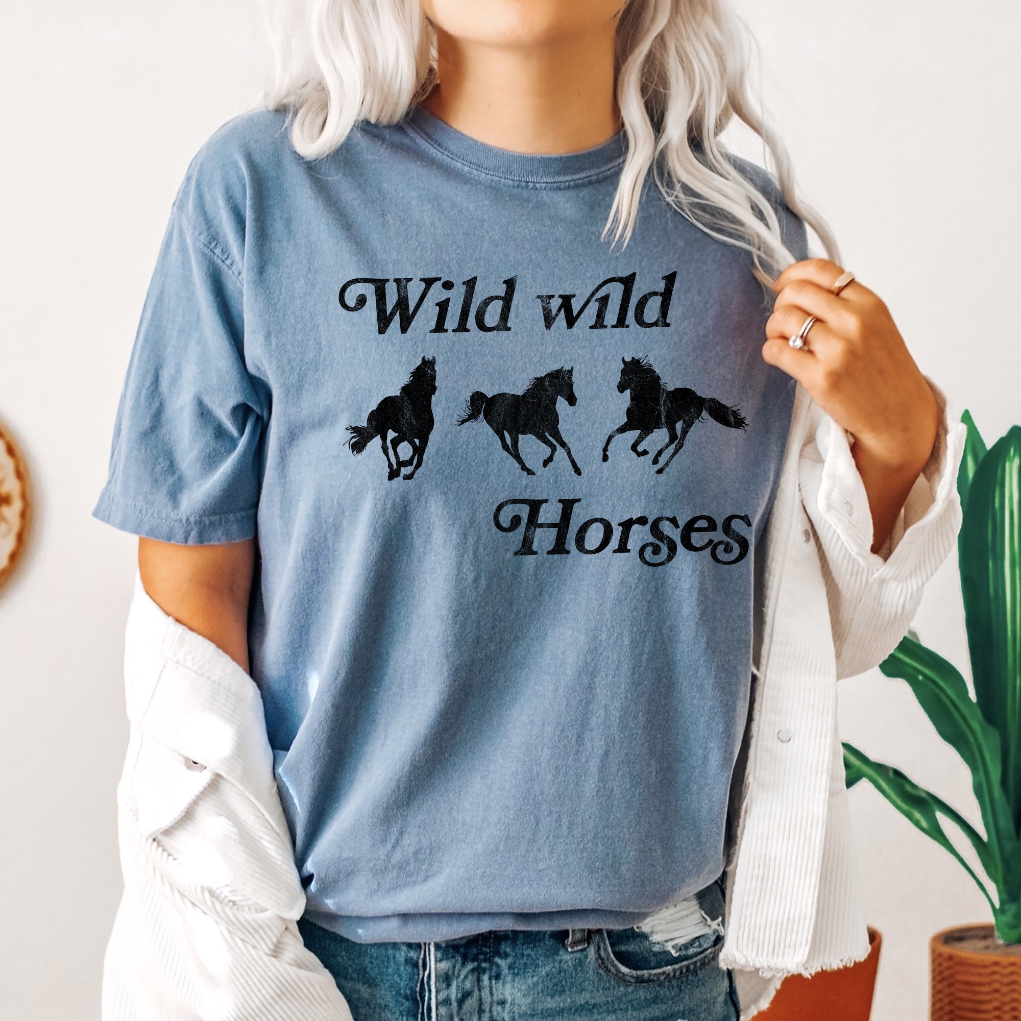 Wild Wild Horses Country Cowboy Retro Cowgirl Vintage Western Comfort Colors Tee