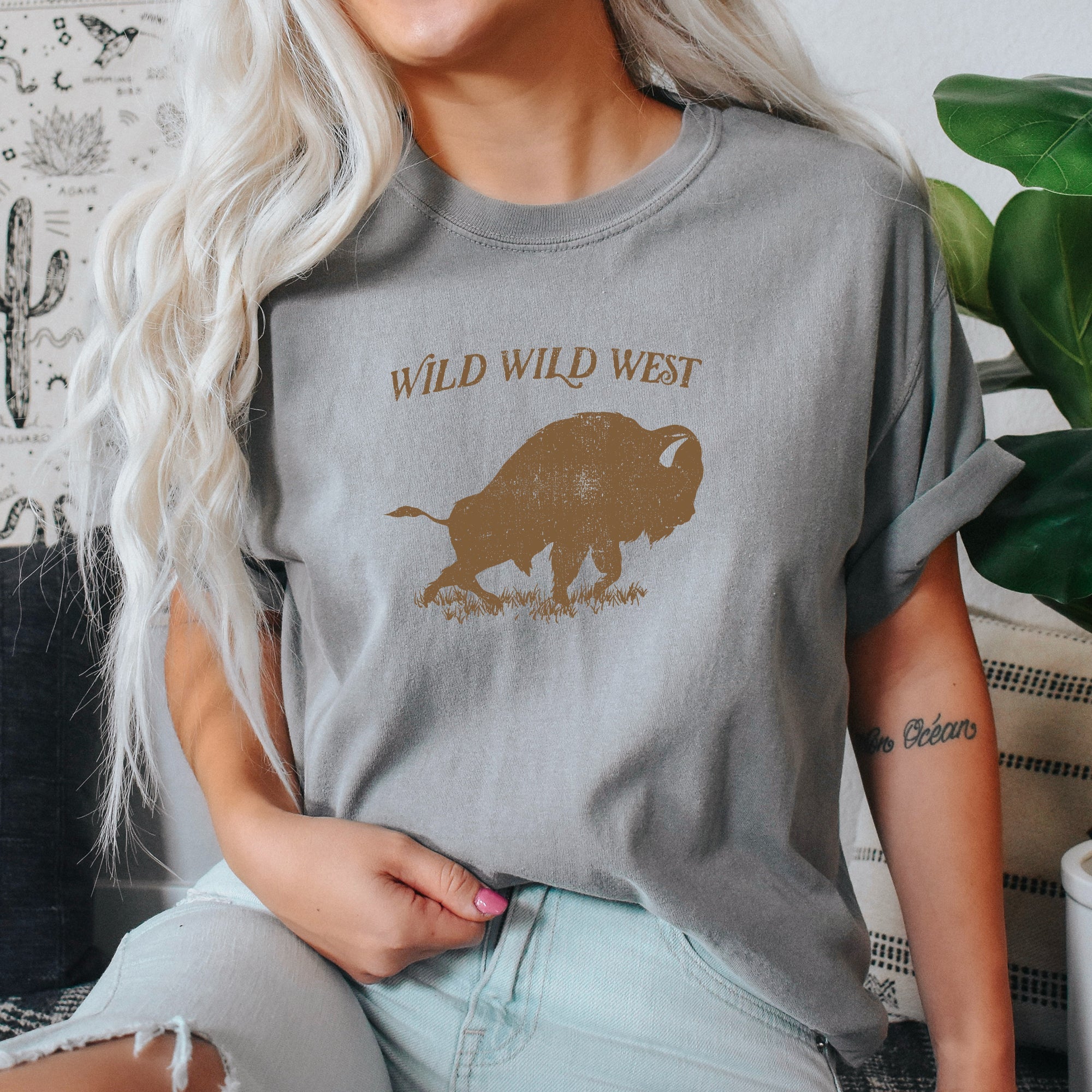 Wild Wild West Buffalo Country Cowboy Cowgirl Vintage Western Charm Comfort Colors Tee