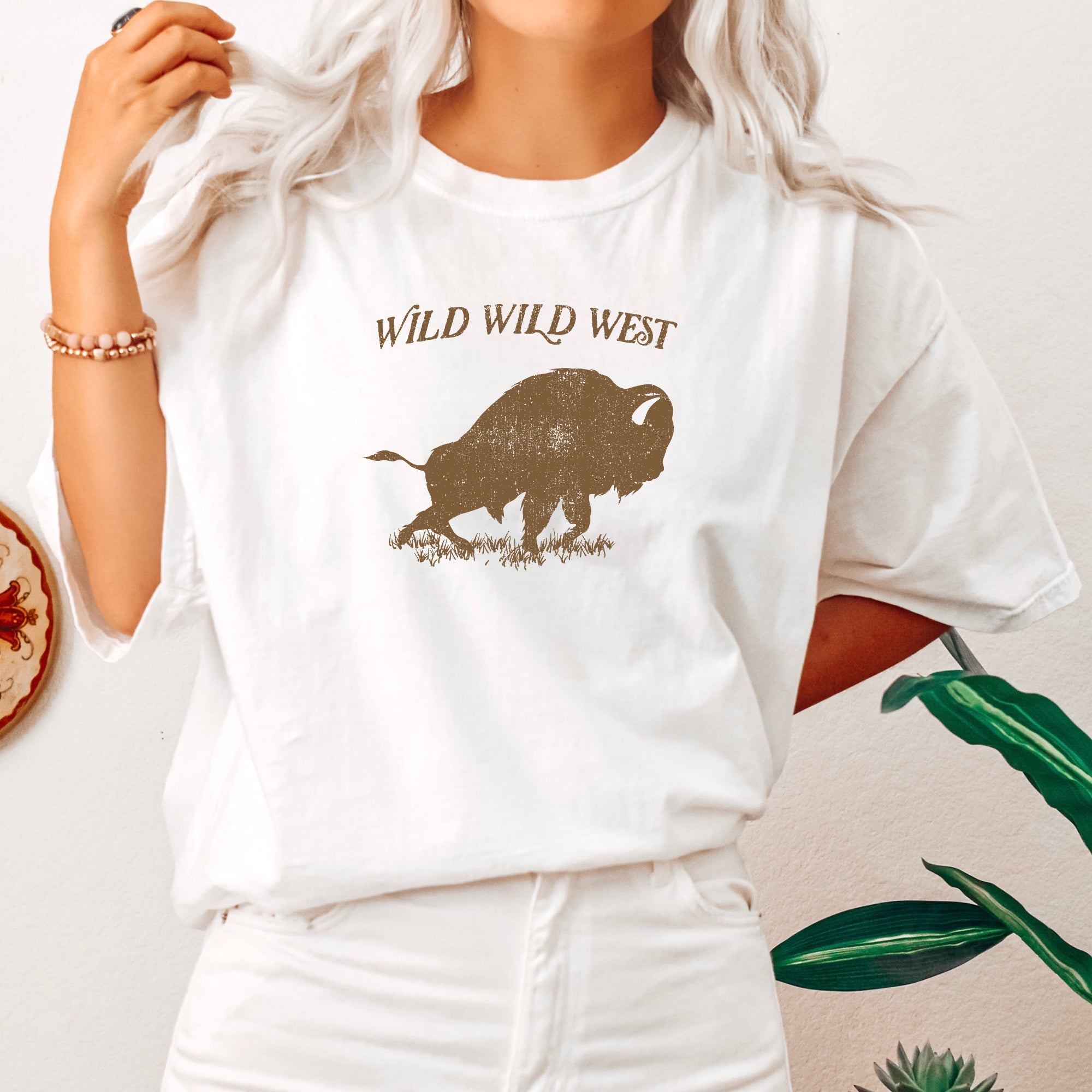Wild Wild West Buffalo Country Cowboy Cowgirl Vintage Western Charm Comfort Colors Tee