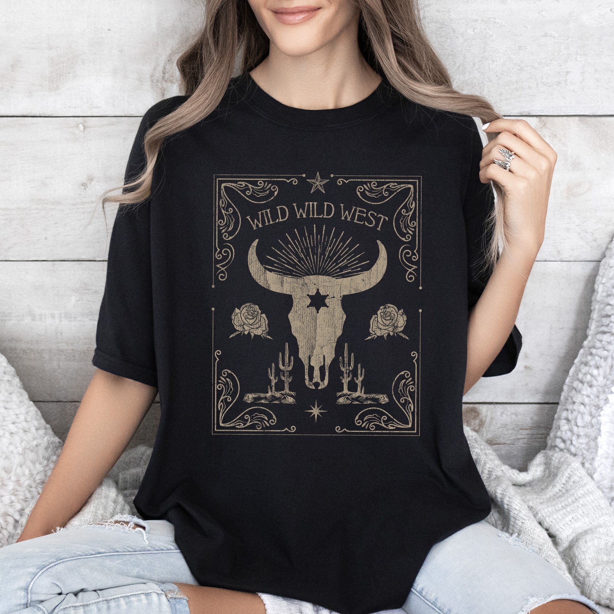 Vintage Wild Wild West Skull Cattle Cowboy Cowgirl Rodeo Americana Comfort Colors Tee