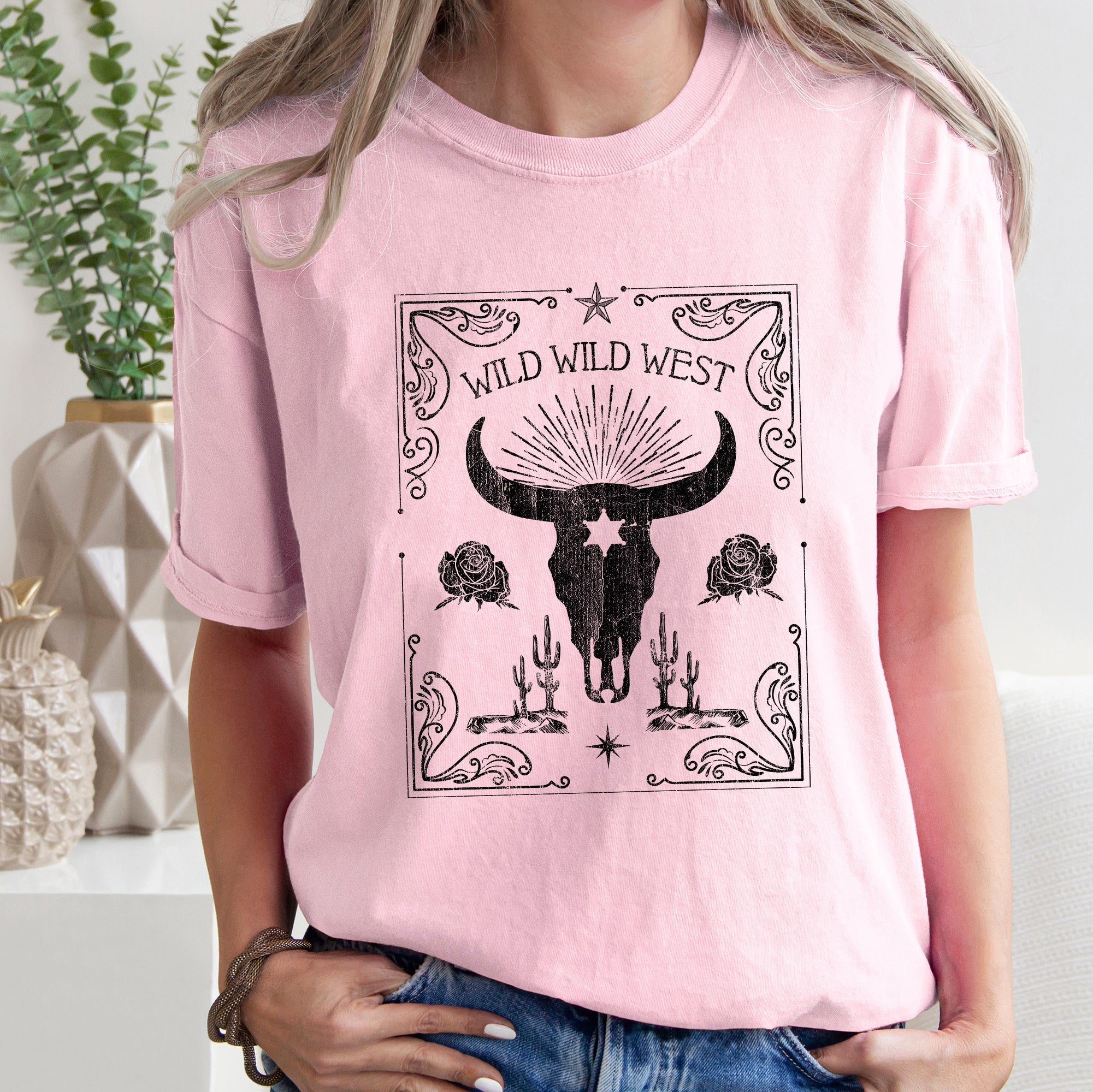 Vintage Wild Wild West Skull Cattle Cowboy Cowgirl Rodeo Americana Comfort Colors Tee