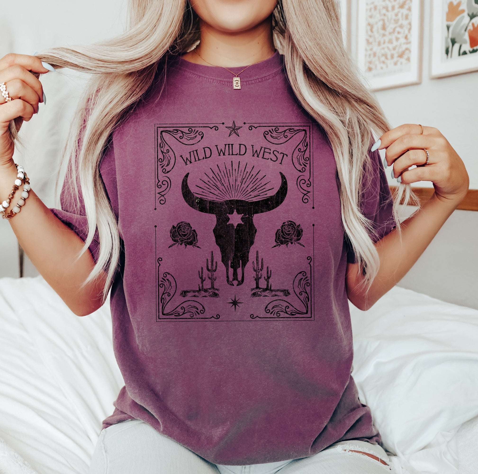 Vintage Wild Wild West Skull Cattle Cowboy Cowgirl Rodeo Americana Comfort Colors Tee