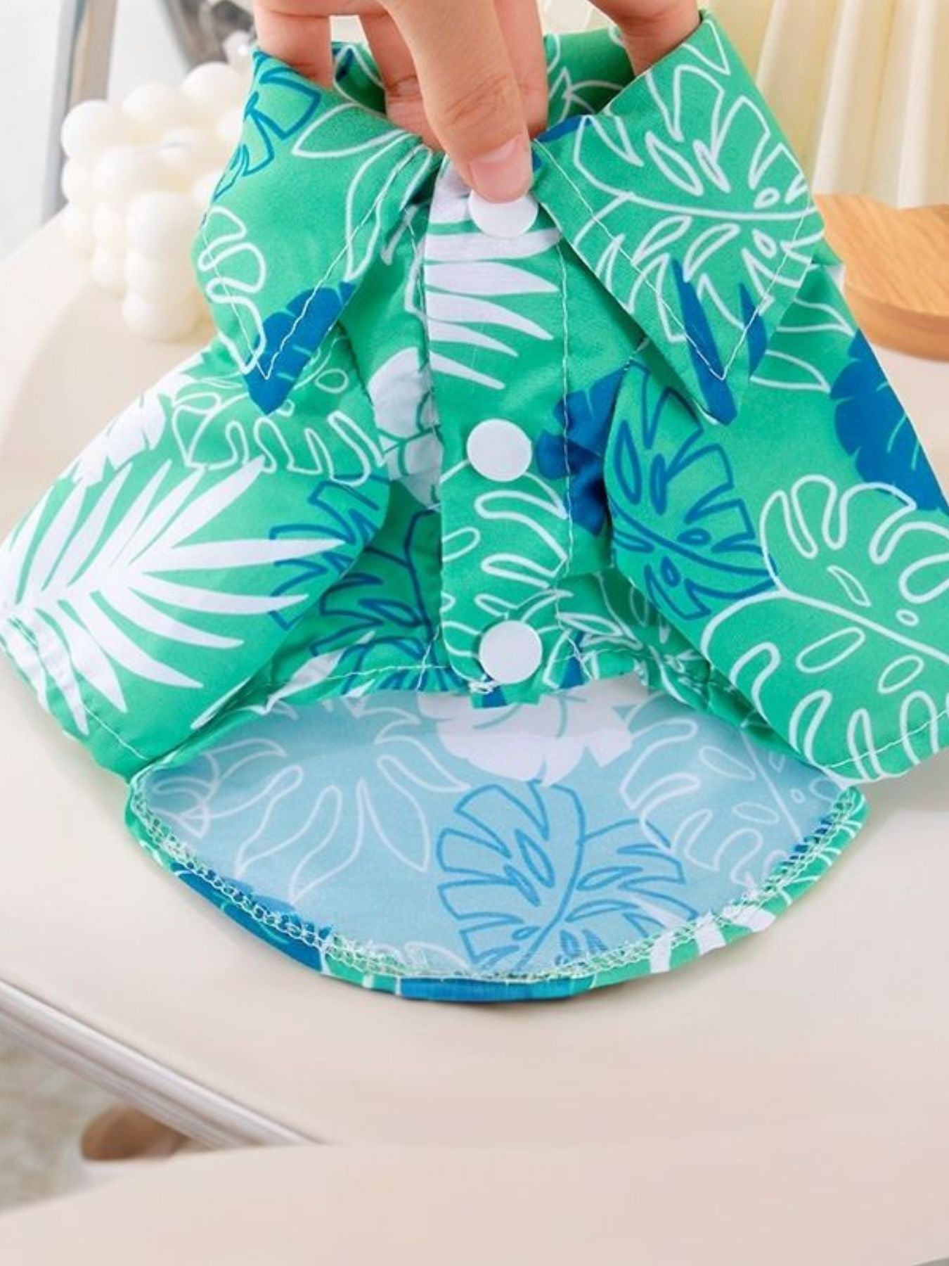 Lightweight Pet Top