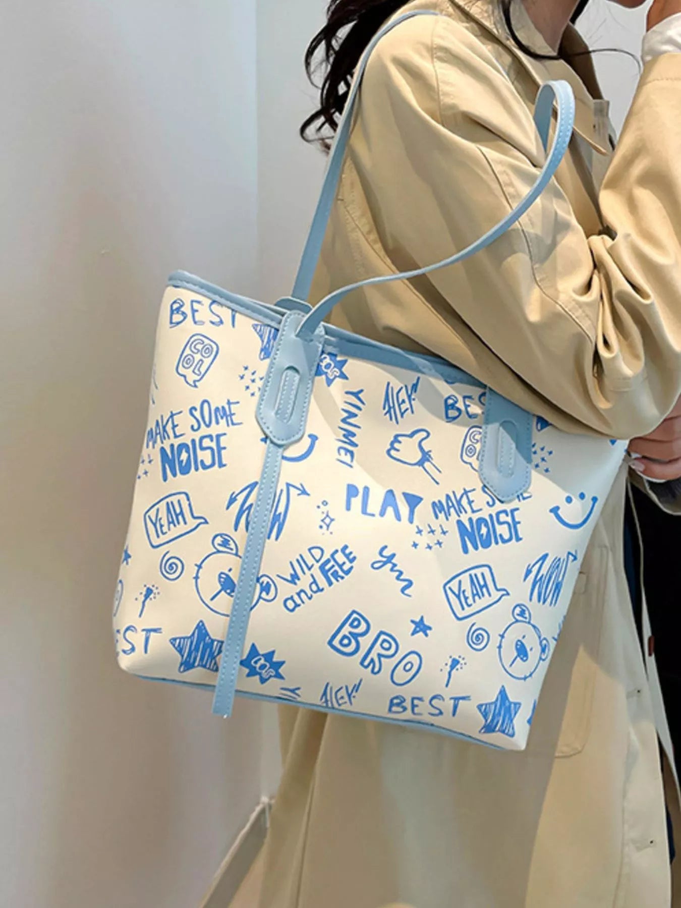 Graffiti Print Casual Tote Bag